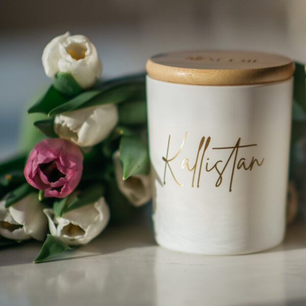 Sojavahast lõhnaküünal Kallistan Kallistan